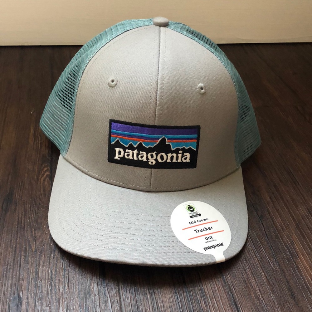 Patagonia P-6 logo trucker hat one size